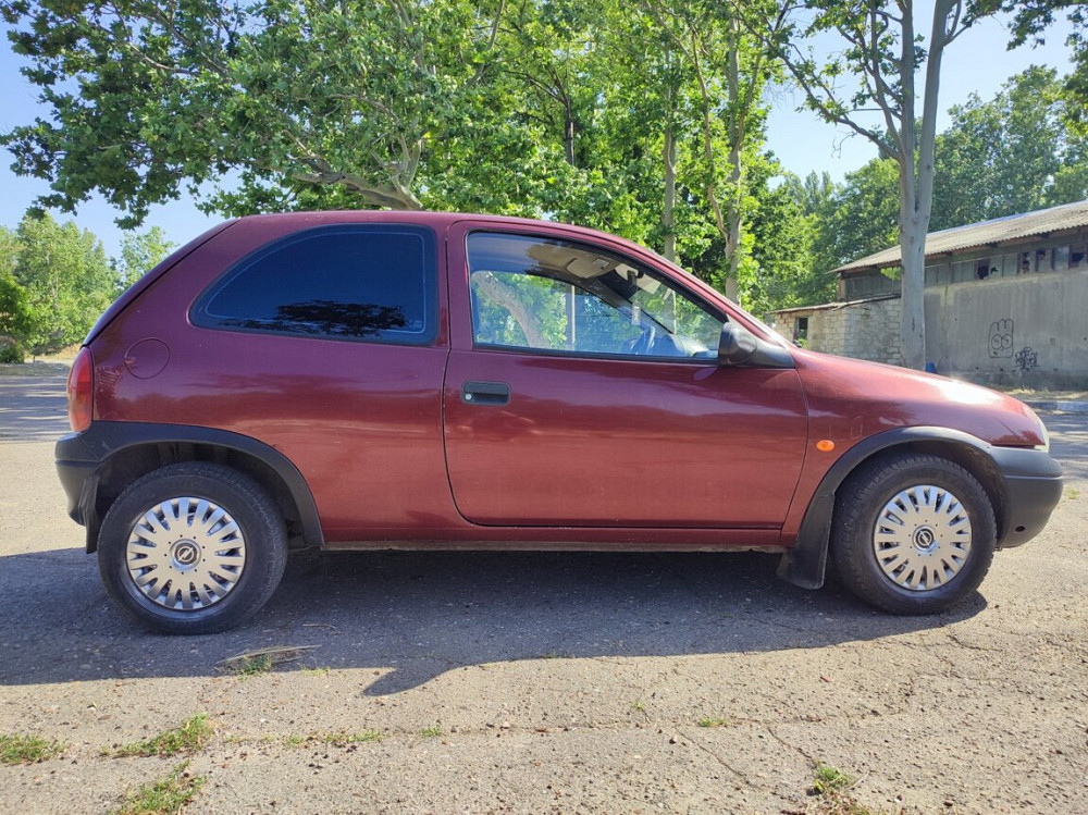 Opel Corsa 1994 год Бендеры Bender - fotografie 1