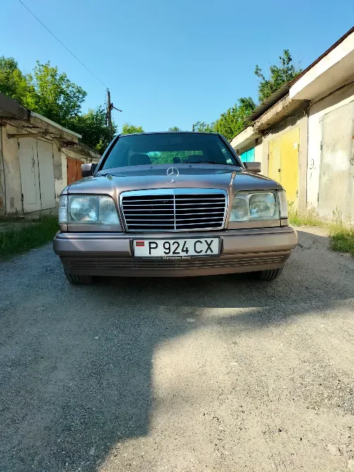 Mercedes W124 1993 год Рыбница Рыбница - изображение 6