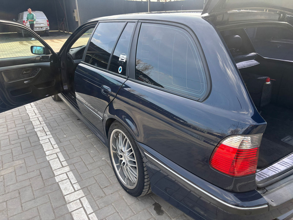 BMW 5 Series Touring Chisinau - photo 7