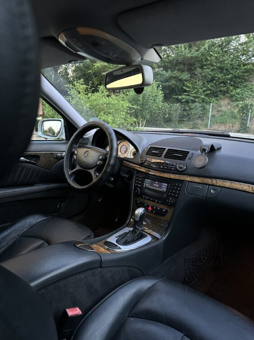 Mercedes E-Class 2005 год Бендеры Bender - photo 8