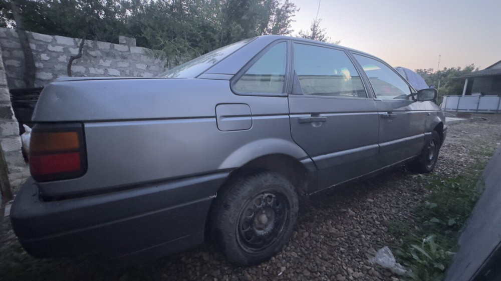 Volkswagen Passat 1990 год Тирасполь Tiraspol - photo 1