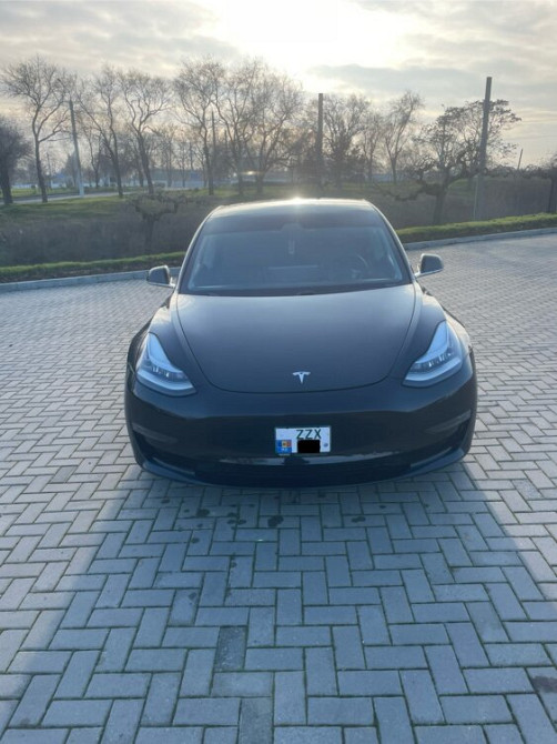 Tesla Model 3 2018 год Бендеры Bender - photo 3