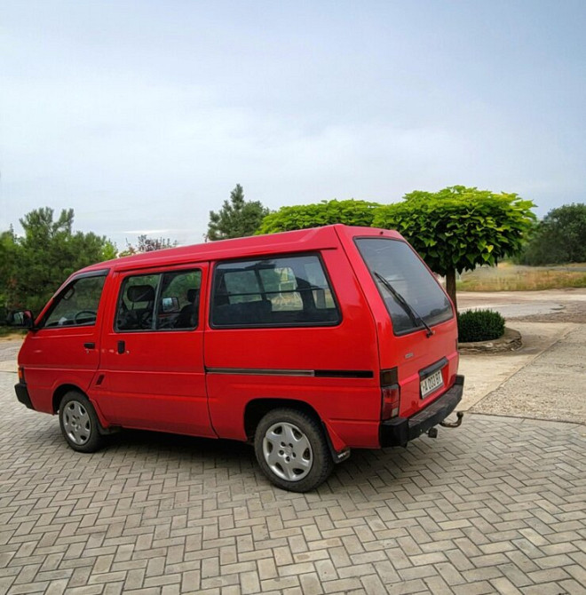 Nissan Vanette 1993 год Суклея Sucleia - photo 3