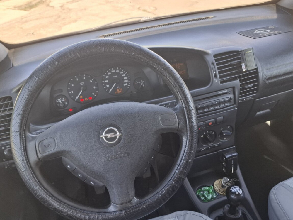 Opel Zafira 2002 год Бендеры Bender - photo 10