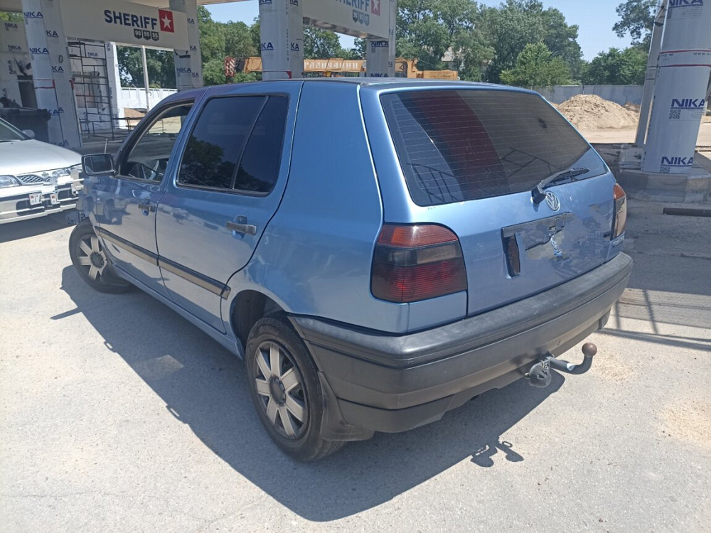 Volkswagen Golf 1993 год Бендеры Bender - photo 5