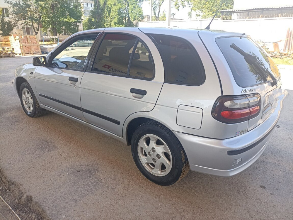 Nissan Almera 2000 год Бендеры Bender - photo 1