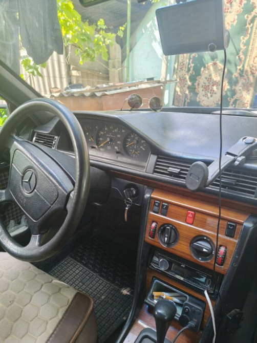 Mercedes E-Class 1993 год Ближний Хутор Blizhniy Khutor - photo 6