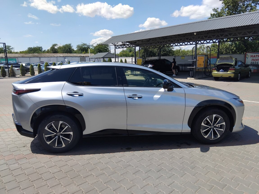 Lexus rz450 Tiraspol - photo 2