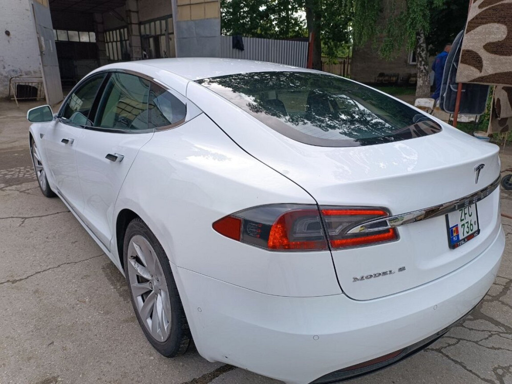 Tesla Model S 2016 год Бендеры Bender - photo 6