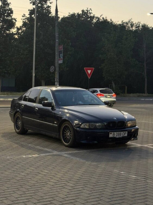 BMW 5 Series 2000 год Бендеры Bender - photo 4