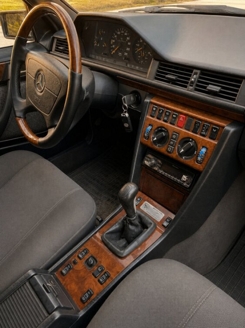 Mercedes E-Class 1994 год Тирасполь Tiraspol - photo 9