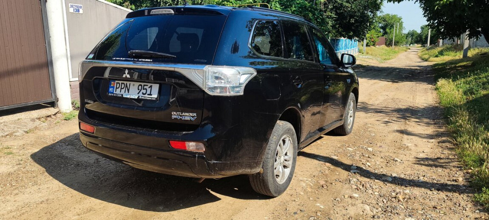 Mitsubishi Outlander 2015 год Тирасполь Tiraspol - photo 3
