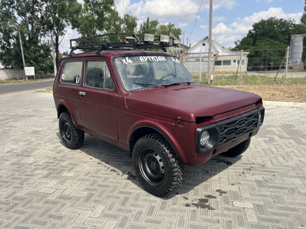 ВАЗ / Lada Niva Legend 1993 год Тирасполь Tiraspol - photo 1