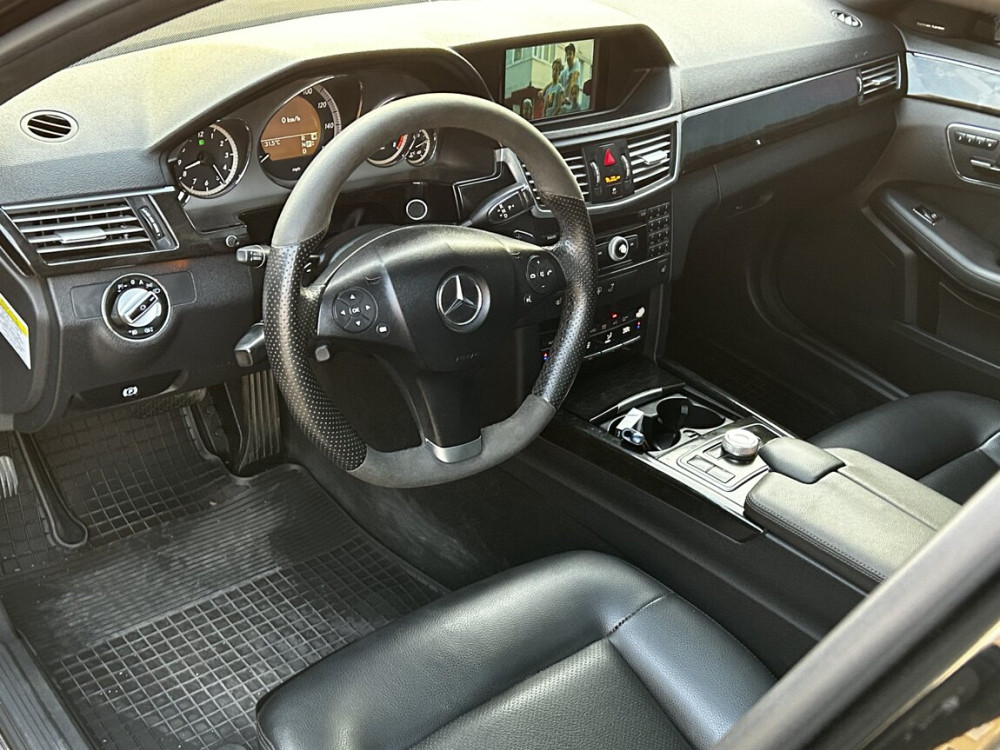 Mercedes E-Class 2011 год Тирасполь Tiraspol - photo 5