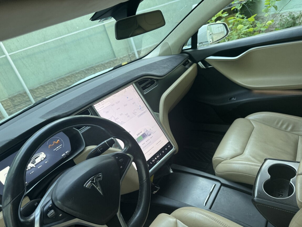 Tesla Model S 2017 год Тирасполь Tiraspol - photo 2