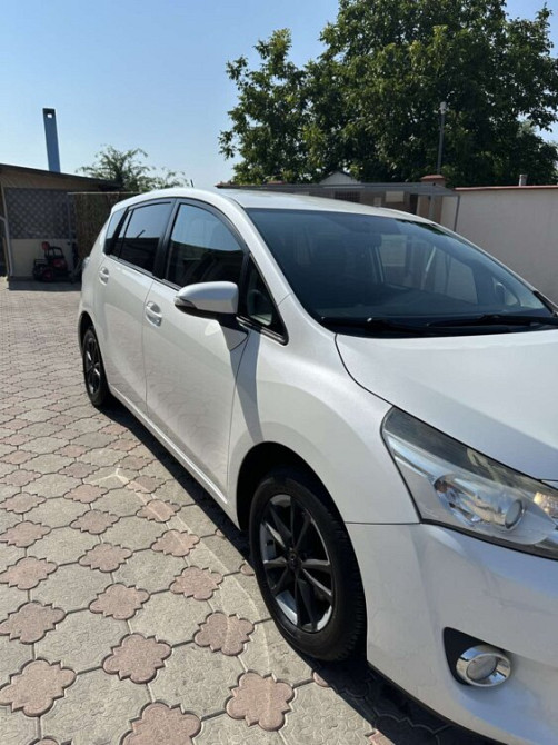 Toyota Verso 2013 год Тирасполь Tiraspol - photo 3
