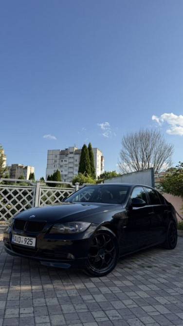 BMW 3 Series 2005 год Тирасполь Tiraspol - fotografie 1