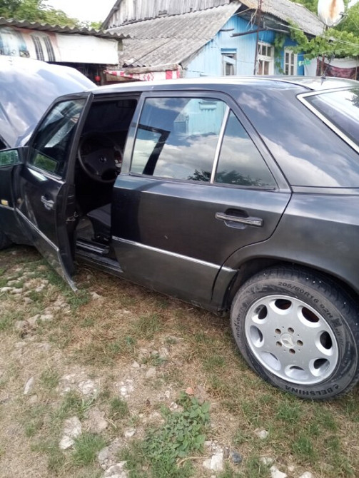 Mercedes W124 1993 год Кишинёв Кишинёв - изображение 3