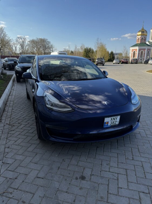 Tesla Model 3 2018 an Bender Bender - fotografie 3