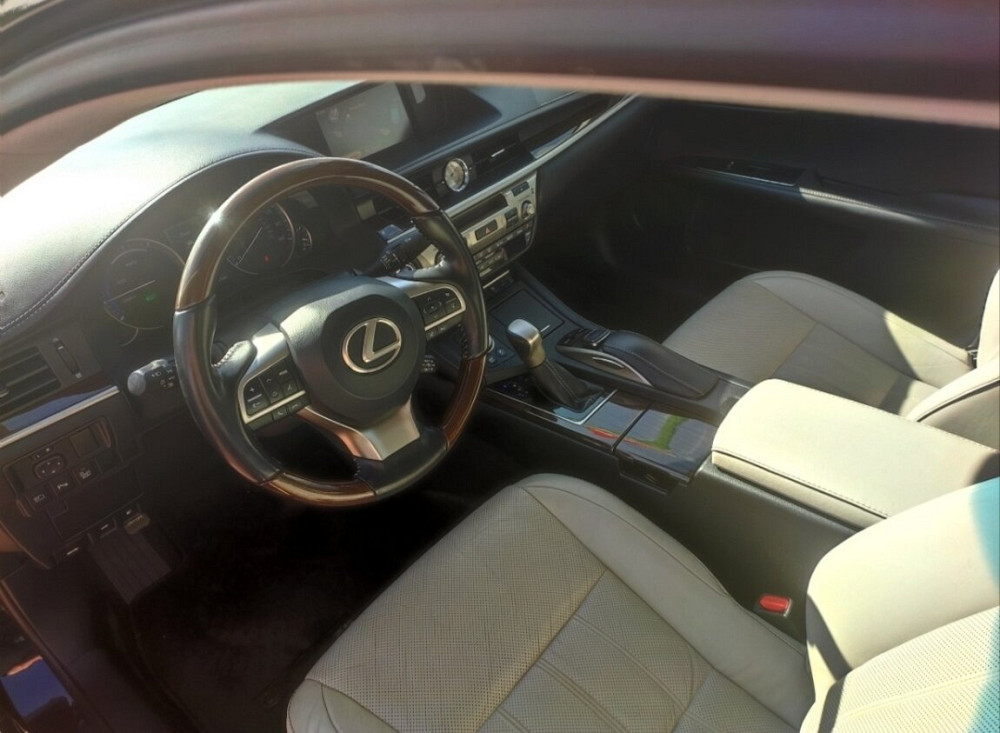 Lexus ES 2016 an Tiraspol Tiraspol - fotografie 6