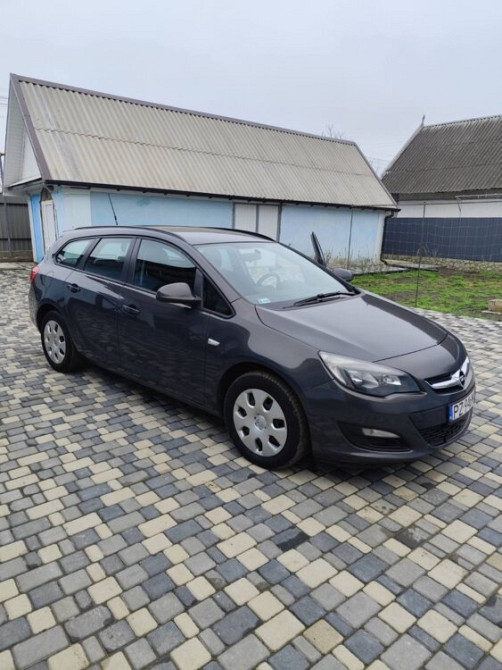 Opel Astra 2014 an Tiraspol Tiraspol - fotografie 3