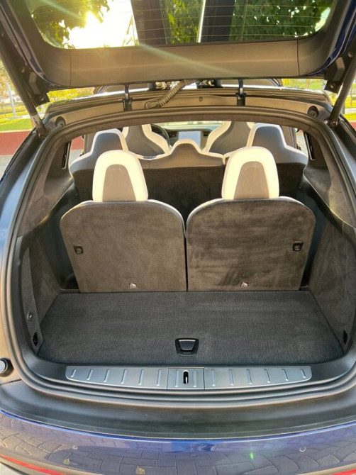 Tesla Model X 2018 an Tiraspol Tiraspol - fotografie 5