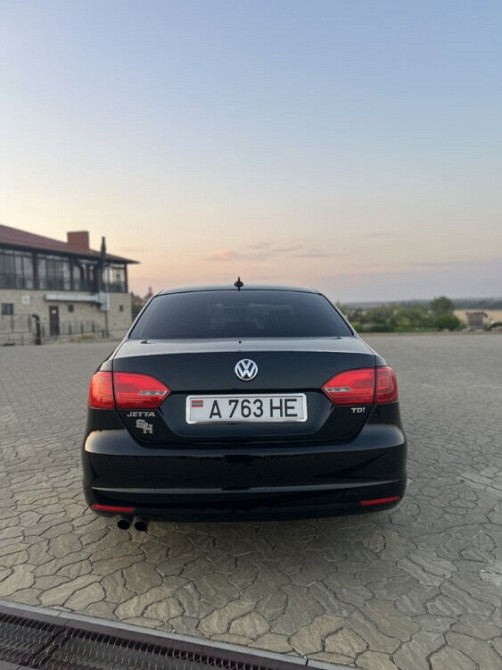 Volkswagen Jetta 2014 an Bender Bender - fotografie 4