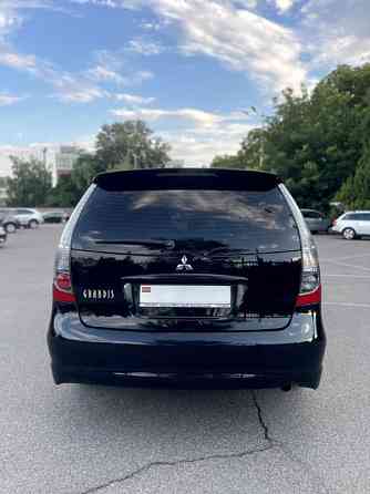 Mitsubishi Grandis 2006 an Bender Bender