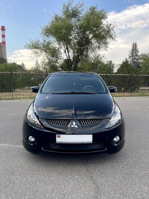 Mitsubishi Grandis 2006 год Бендеры Бендеры - изображение 1