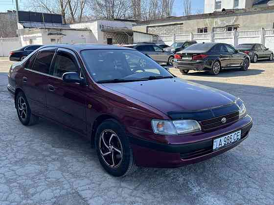 Toyota Carina 1995 an Bender Bender