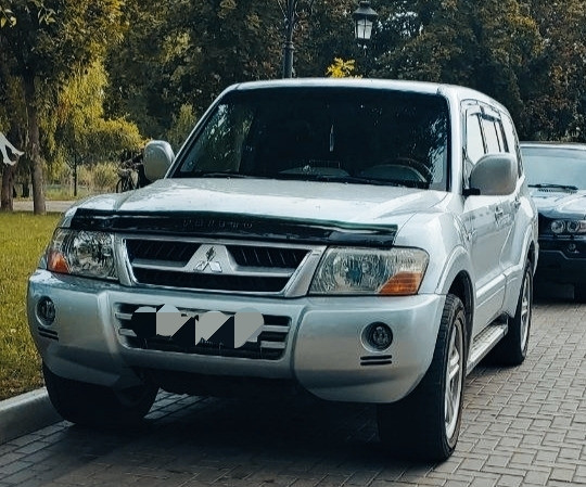 Mitsubishi Pajero 2004 an Tiraspol Tiraspol - fotografie 4
