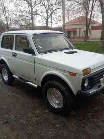 VAZ / Lada Niva 1998 an Tiraspol Tiraspol