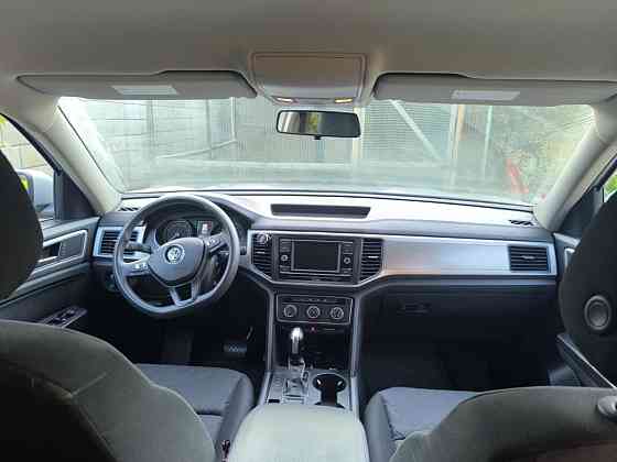 Volkswagen Teramont 2017 an Bender Bender