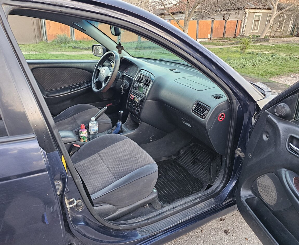 Toyota Avensis 2001 год Бендеры Бендеры - изображение 3