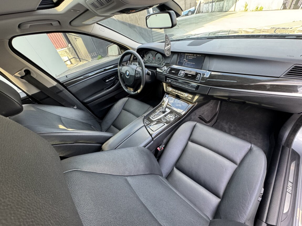 BMW seria 5 2012 an Bender Bender - fotografie 10