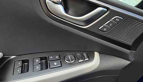 Hyundai Ioniq 2021 an Rezina Rezina