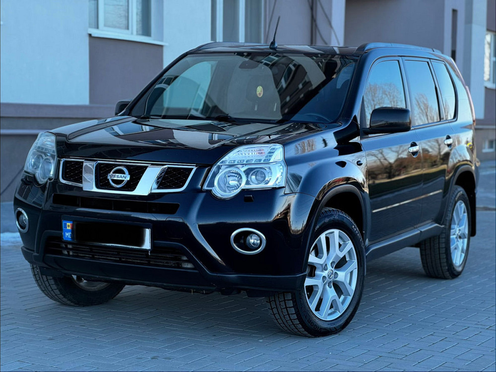 Nissan X-Trail 2011 an Rezina Rezina - fotografie 2
