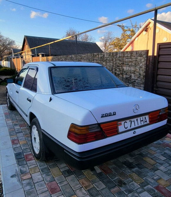 Mercedes W124 1990 an Sucleia Sucleia - fotografie 2