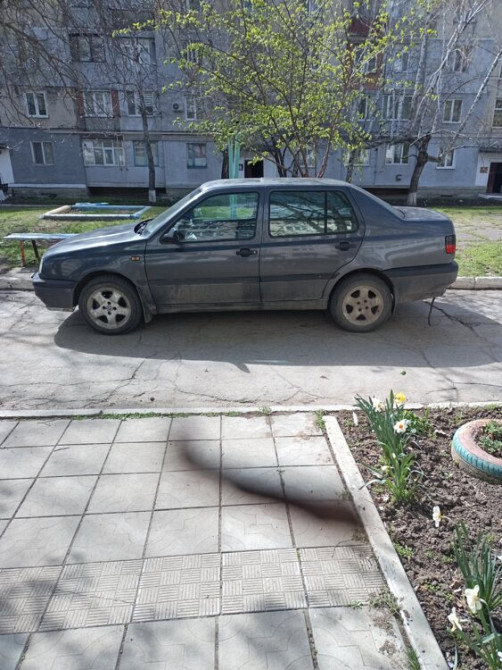 Volkswagen Vento 1994 год Григориополь Григориополь - изображение 1