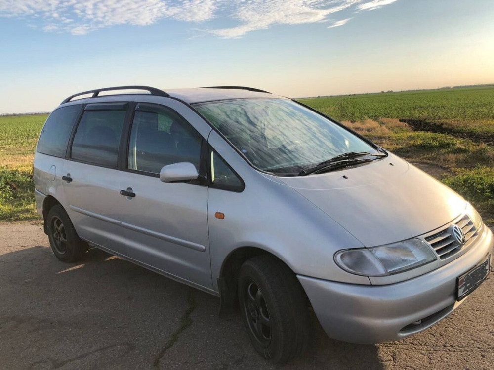 Volkswagen Sharan 1999 год Первомайск Первомайск - изображение 6
