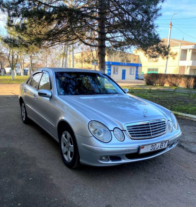 Mercedes E-Class 2003 год Суклея Суклея - изображение 4