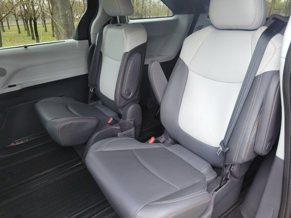 Toyota Sienna 2021 an Tiraspol Tiraspol - fotografie 2