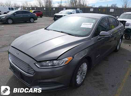 Ford Fusion 2013 an Bender Bender
