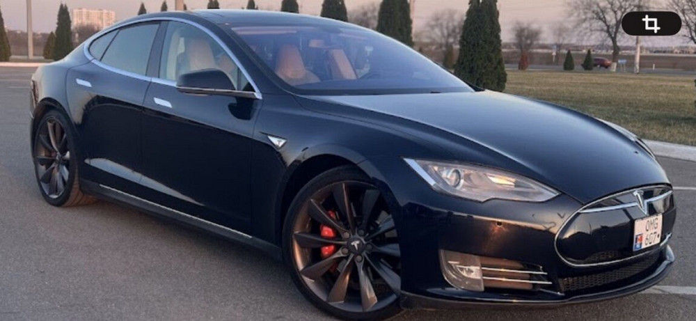 Tesla Model S 2014 an Tiraspol Tiraspol - fotografie 1