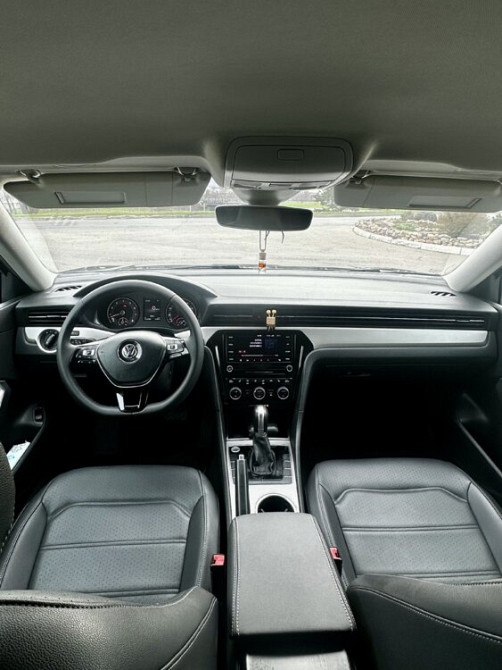 Volkswagen Passat 2020 an Bender Bender - fotografie 8