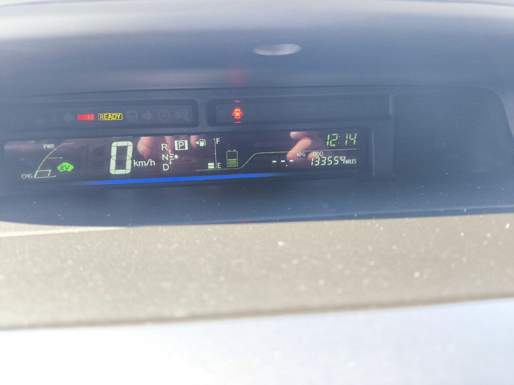 Toyota Prius 2014 год Новые Анены Новые Анены - изображение 5