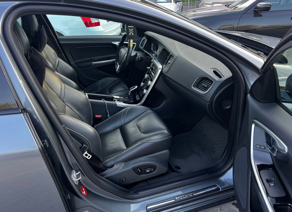 Volvo V60 2016 год Кишинёв Кишинёв - изображение 7