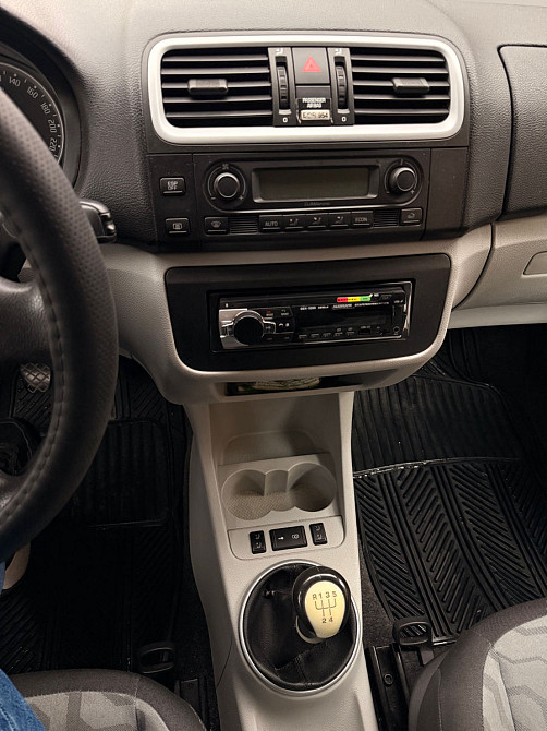 Skoda Fabia 2008 год Кишинёв Кишинёв - изображение 9