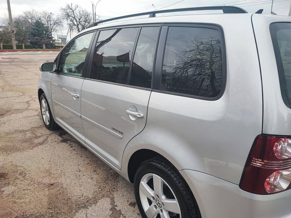Volkswagen Touran 2009 год Тирасполь Тирасполь - изображение 3