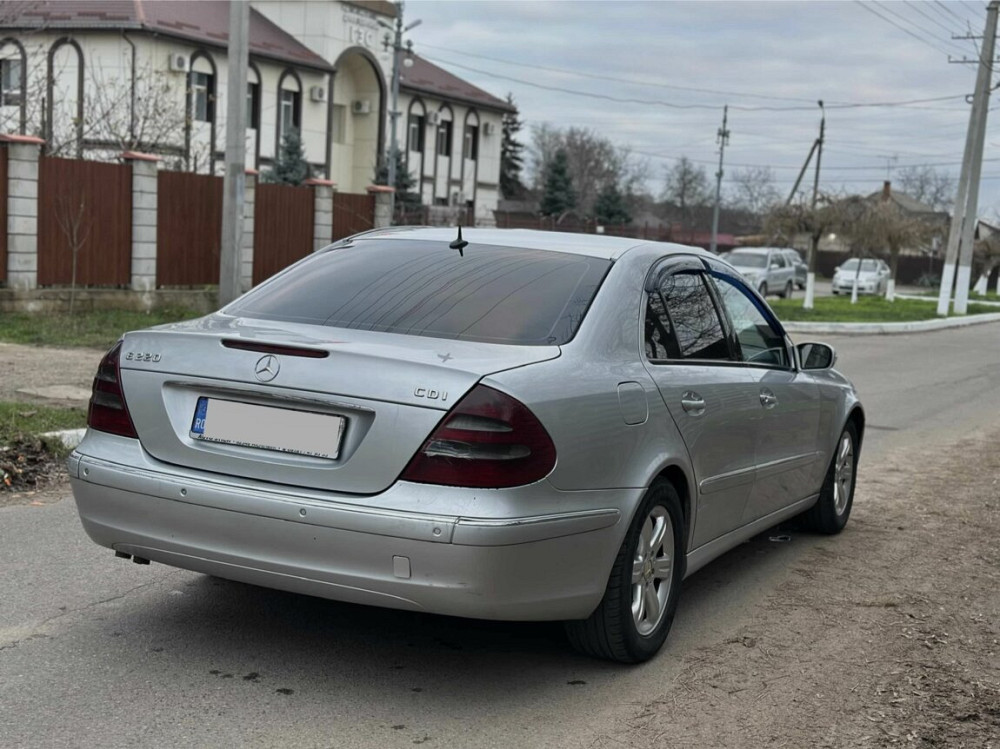 Mercedes E-Class 2004 год Тирасполь Тирасполь - изображение 3